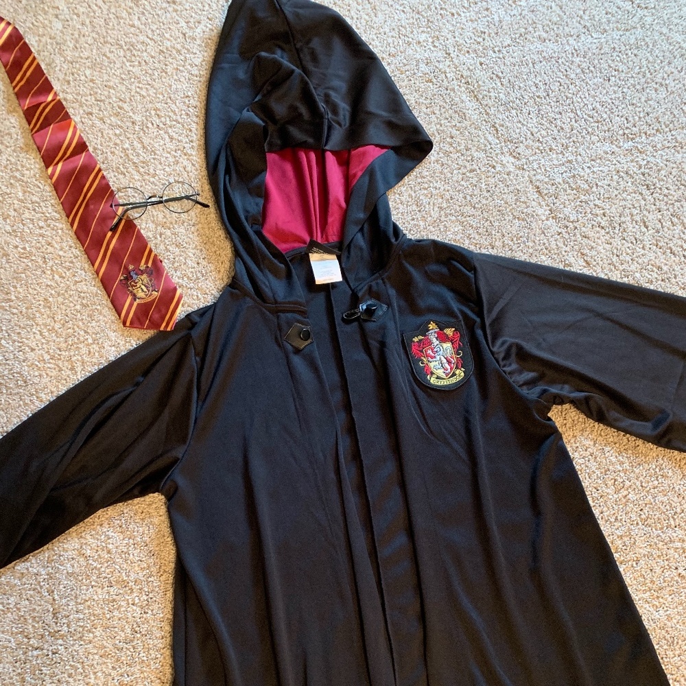 Harry Potter Adult Gryffindor Robe Costume set - Picture 1 of 3